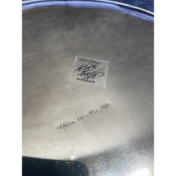 VTG Lord & Taylor Brass Round Planter England Embossed Roses Ribbed 9” X 10” - Picture 6 of 7